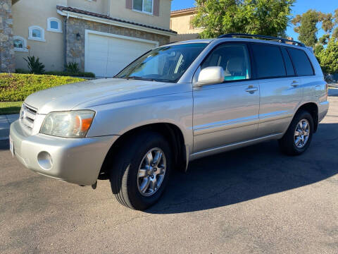 2004 Toyota Highlander for sale at CALIFORNIA AUTO GROUP in San Diego CA