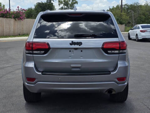 2018 Jeep Grand Cherokee Laredo