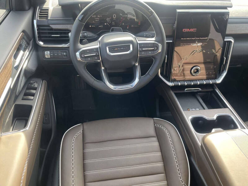 2026 GMC Acadia Denali Ultimate - Photo 7