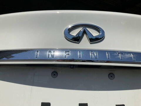 2022 Infiniti Q50 Luxe