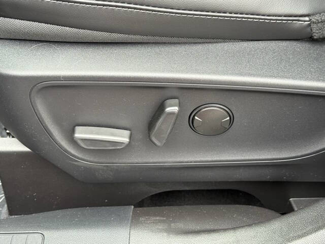 2026 Ford Escape Platinum