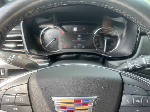 2022 Cadillac XT5 Premium Luxury