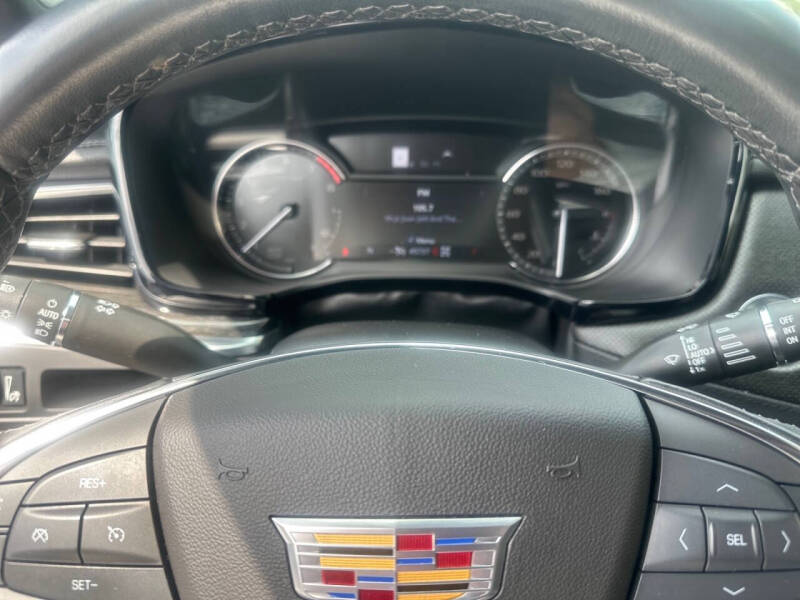 2022 Cadillac XT5 Premium Luxury