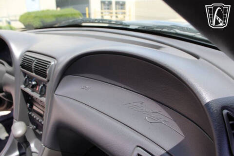 2002 Ford Mustang GT Deluxe