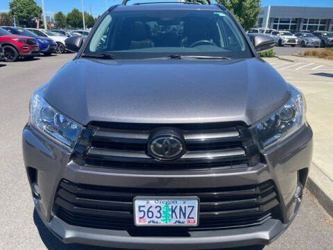 2018 Toyota Highlander SE