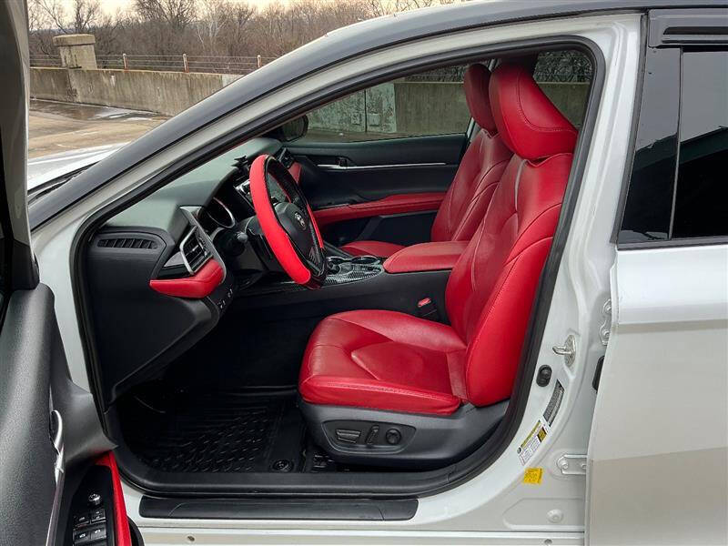 2019 Toyota Camry XSE