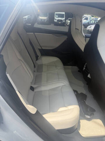 2017 Tesla Model S 75D