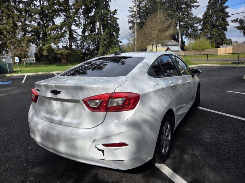 2017 Chevrolet Cruze LS Auto
