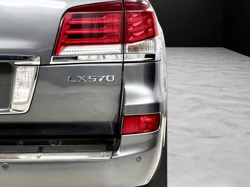 2015 Lexus LX 570