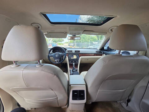 2013 Volkswagen Passat V6 SEL Premium