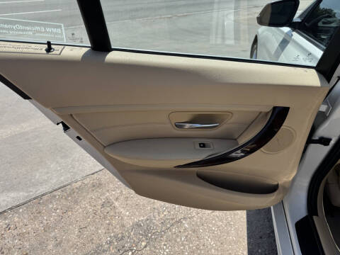 2015 BMW 3 Series 328i