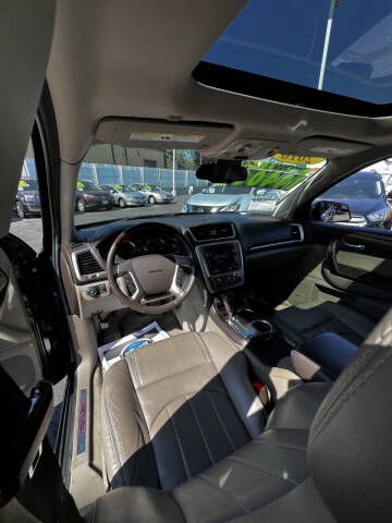 2016 GMC Acadia Denali