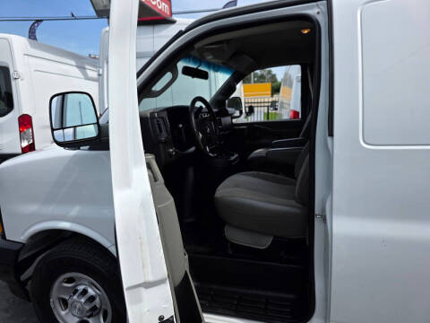 2019 Chevrolet Express 2500