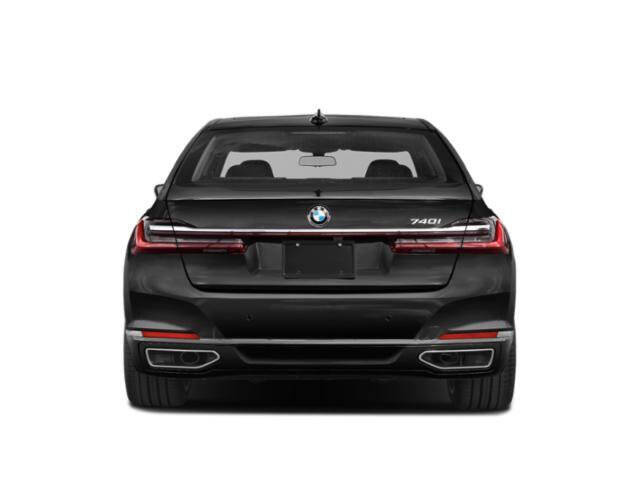 2021 BMW 7 Series 740i