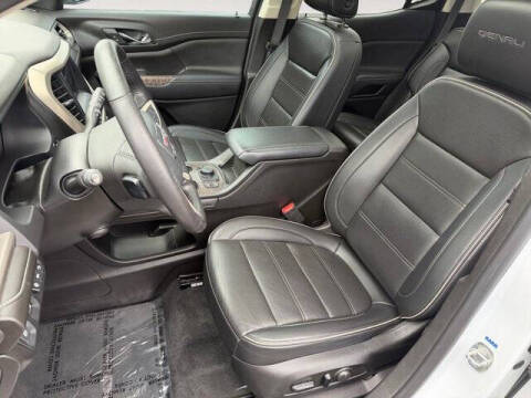 2022 GMC Acadia Denali