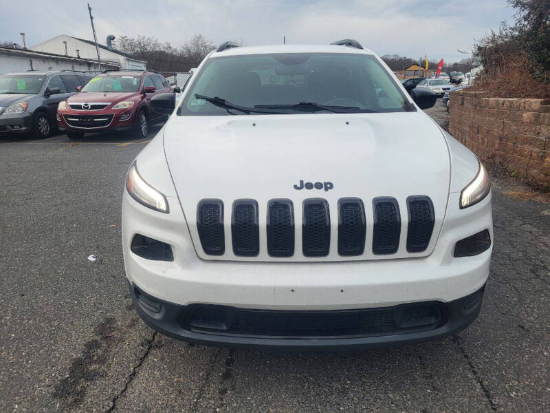 2017 Jeep Cherokee Sport Altitude's photo