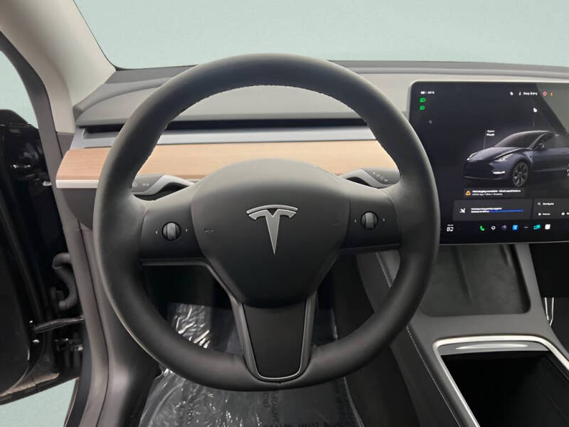 2025 Tesla Model Y Long Range