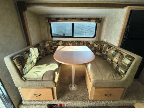 2015 Adventurer 86SBS