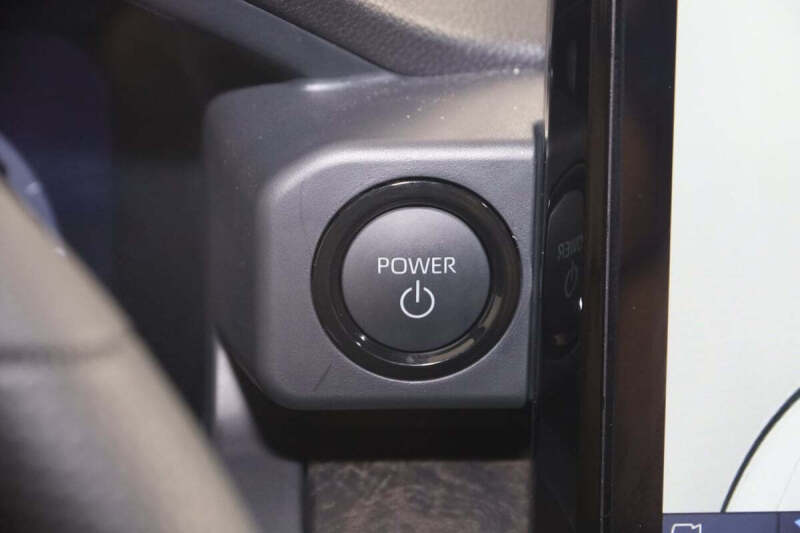 2024 Toyota Tacoma Limited HV