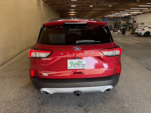 2022 Ford Escape Titanium