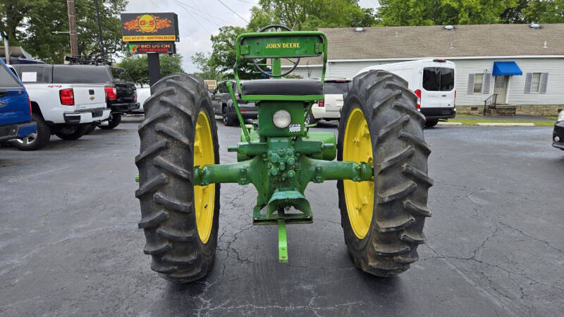 1949 John Deere B
