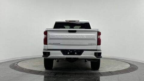 2023 Chevrolet Silverado 1500 Custom