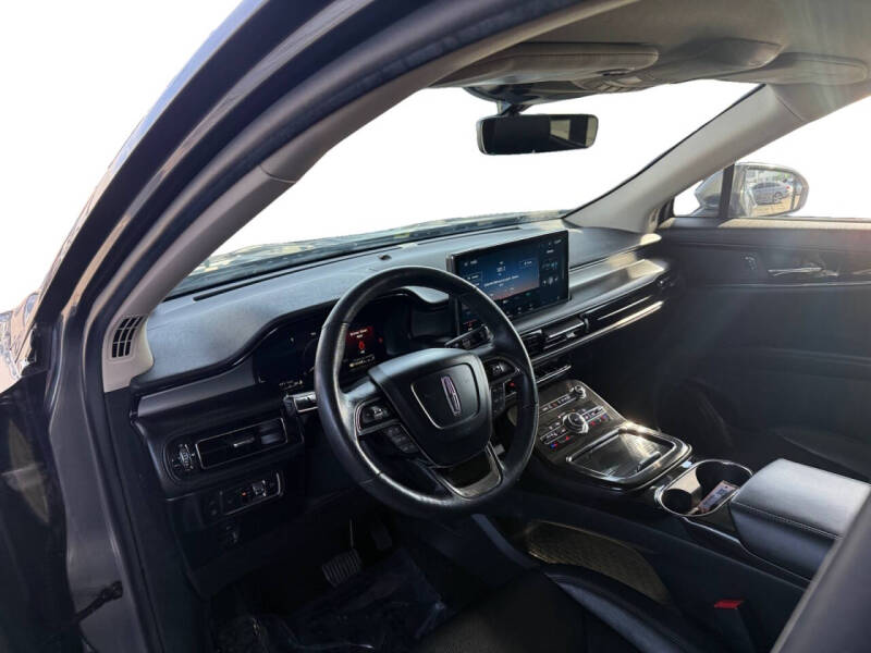 2022 Lincoln Nautilus Standard