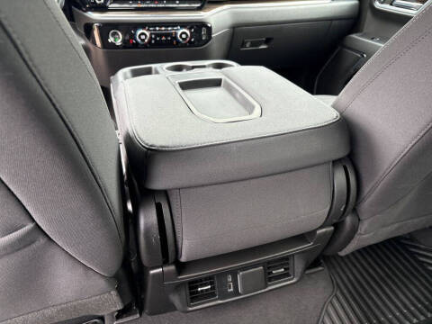 2024 GMC Sierra 1500 Elevation Standard