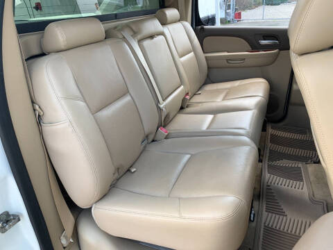 2012 Chevrolet Avalanche LTZ