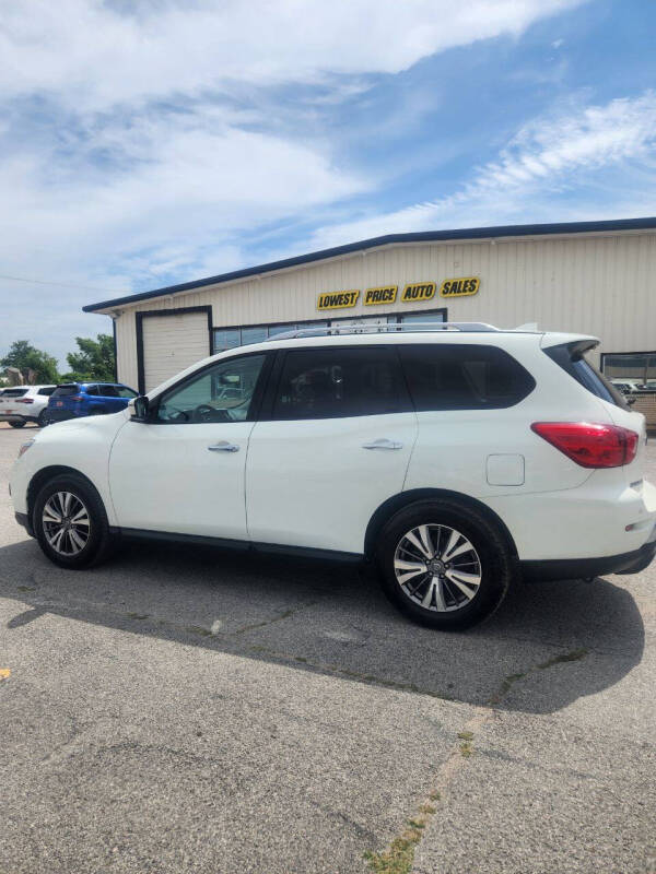 2020 Nissan Pathfinder SV