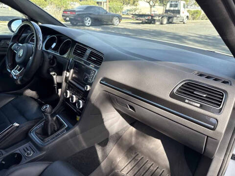 2017 Volkswagen Golf GTI S