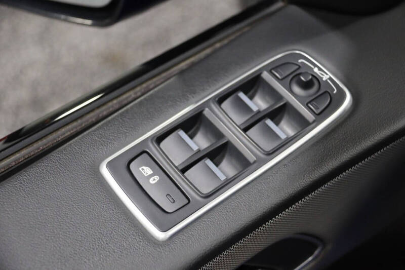 2019 Jaguar F-PACE S