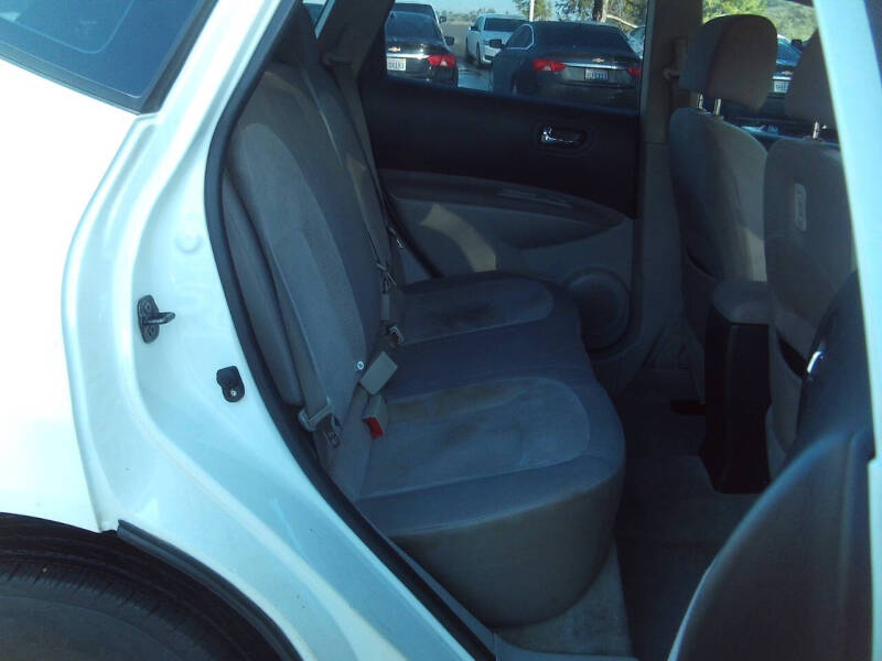 2011 Nissan Rogue S Krom