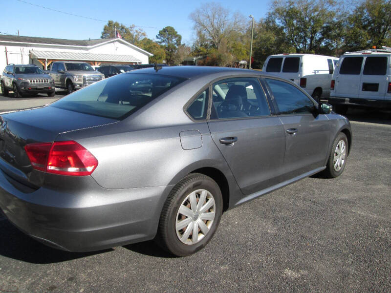 2013 Volkswagen Passat S photo 5