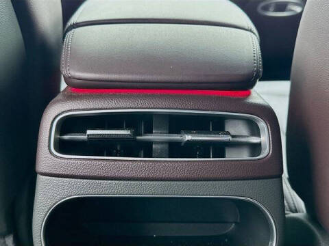2024 Genesis GV70 2.5T Standard