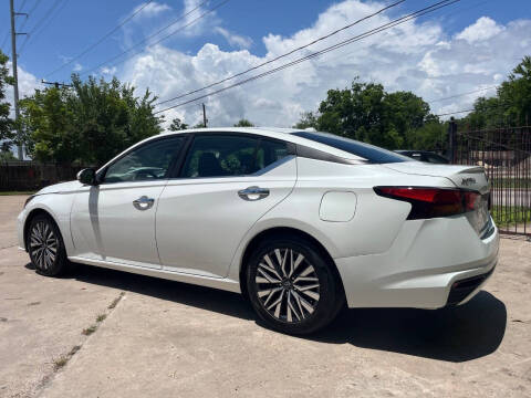 2023 Nissan Altima 2.5 SV