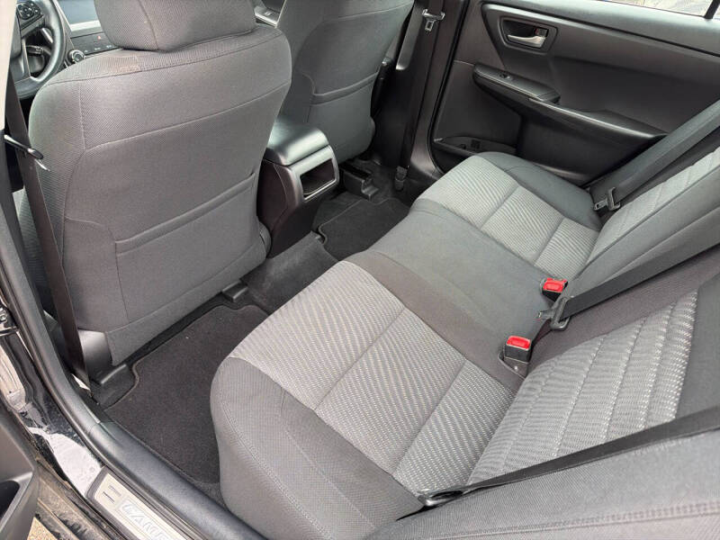 2017 Toyota Camry LE