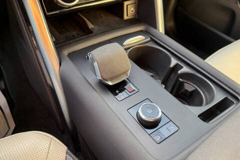 2023 Land Rover Discovery P360 HSE R-Dynamic