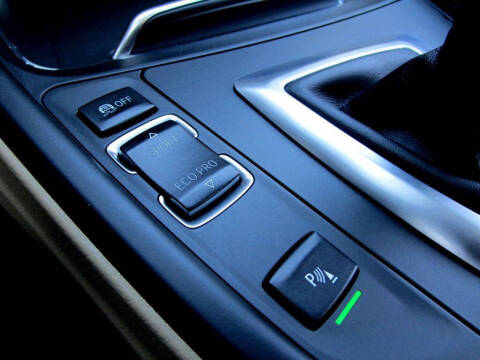 2017 BMW 3 Series 330i xDrive