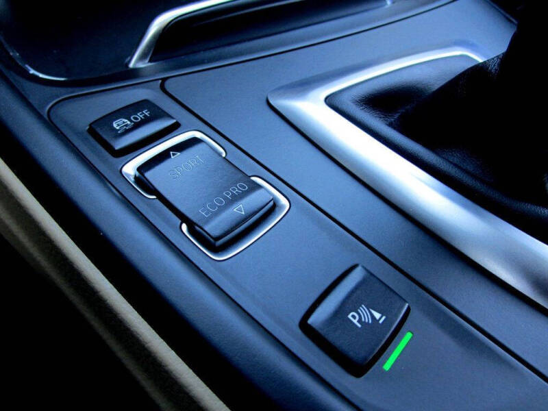 2017 BMW 3 Series 330i xDrive