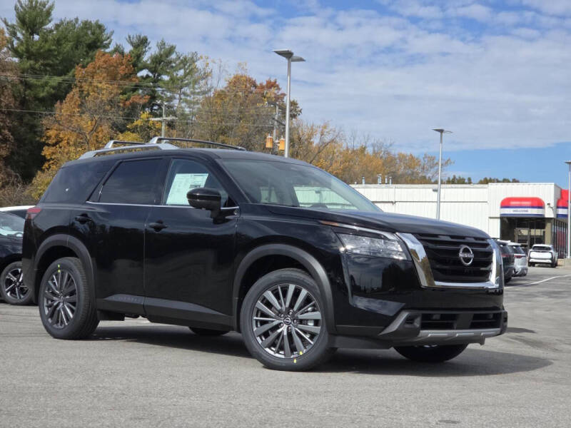 2025 Nissan Pathfinder SL