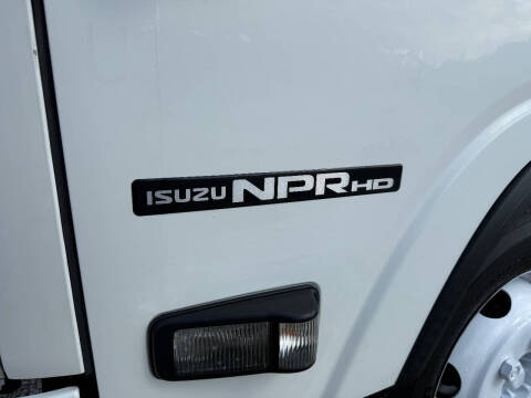 2020 Isuzu NPR-HD