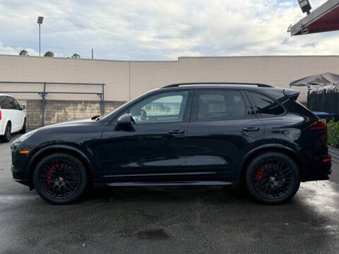 2016 Porsche Cayenne GTS