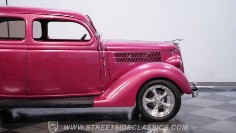 1936 Ford Deluxe