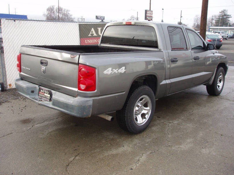 2005 Dodge Dakota ST