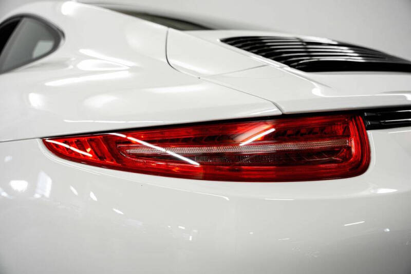 2016 Porsche 911 Carrera GTS
