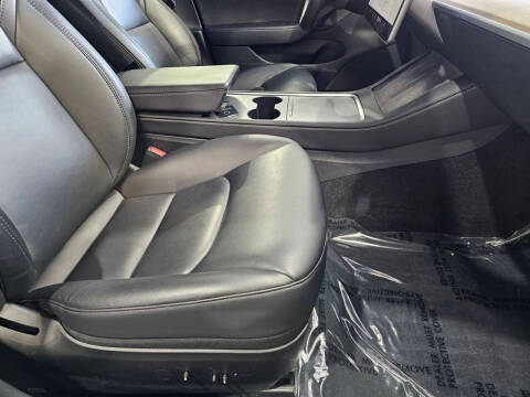 2023 Tesla Model 3 Performance