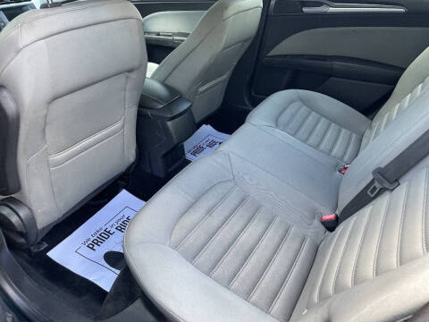 2014 Ford Fusion S