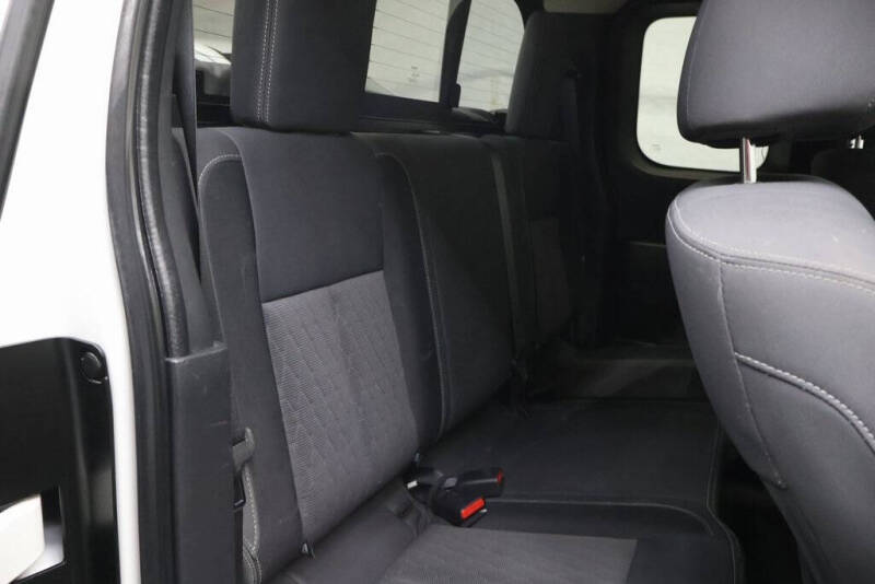 2022 Nissan Titan SV