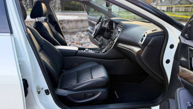 2018 Nissan Maxima Platinum